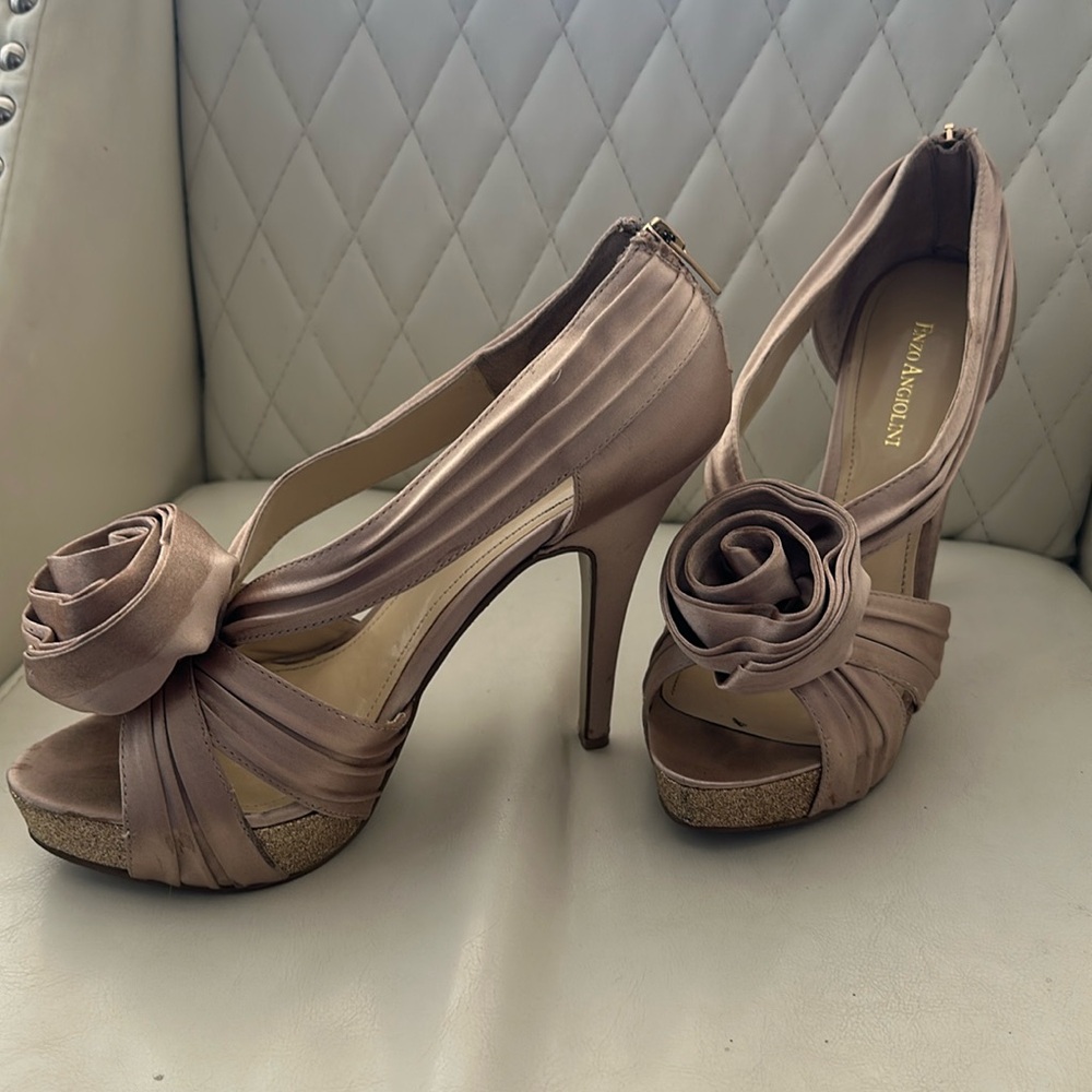 It’s beau beige Satin shoes with platform so dressy for weddings
